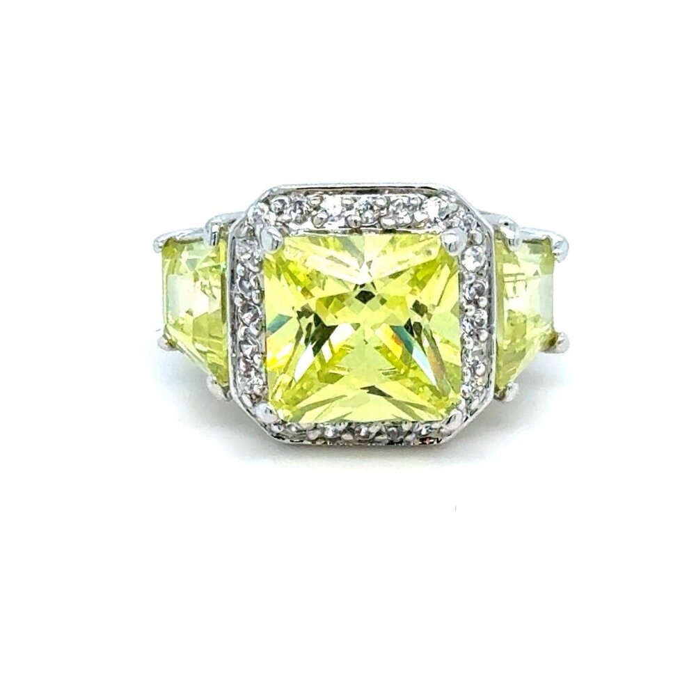 Green Colored Stones Ring‎
